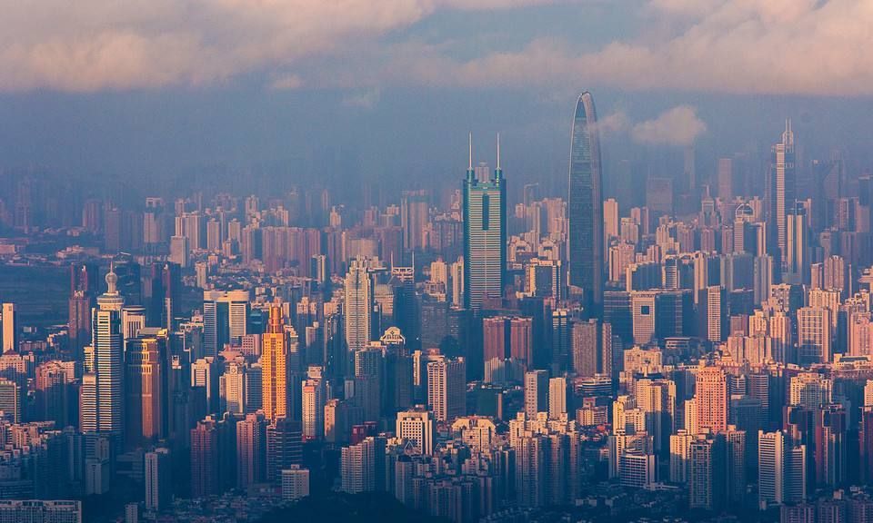 中国最年轻的城市：仅用30多年时间，从小渔村成为国际大都市_新浪新闻