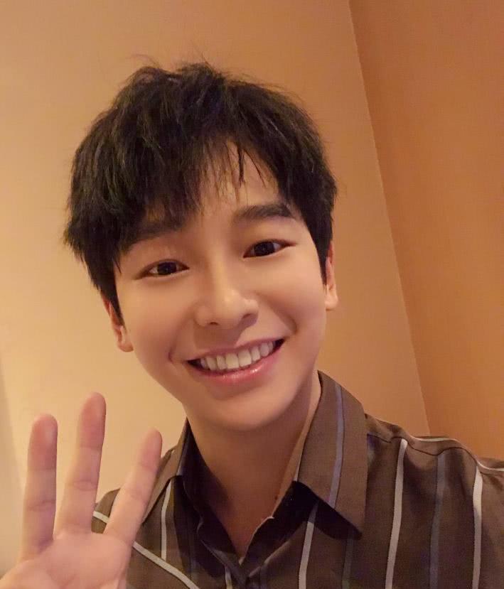 都挺好:承包我所有笑点的小蒙总,却是提名金马奖影帝的彭昱畅