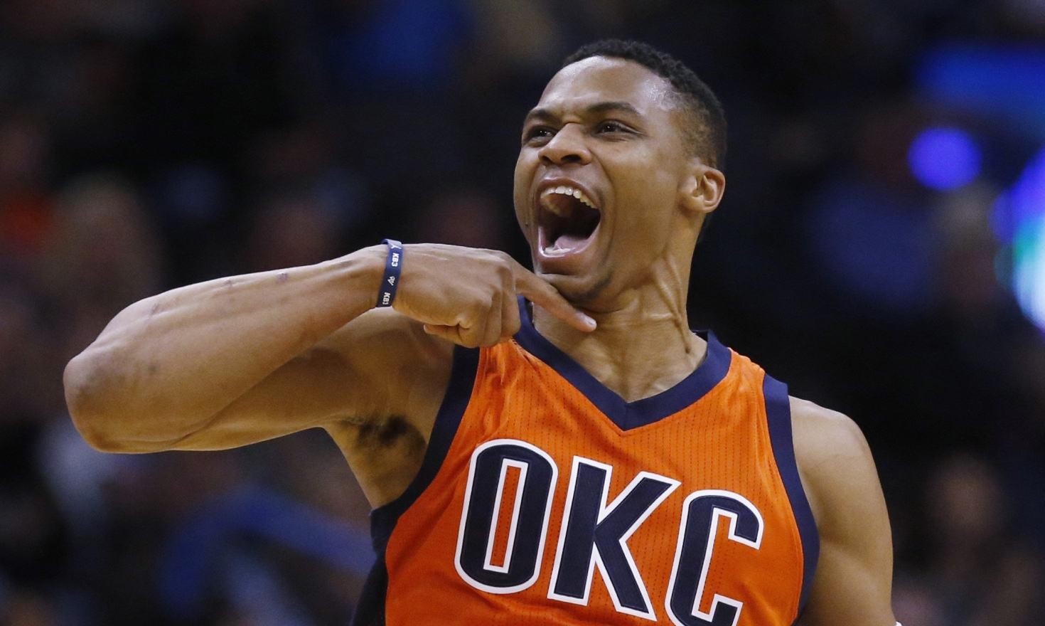 剩余9场比赛威少必须拿到怎样的数据才能保证场均三双