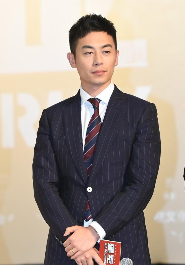 朱亚文和老婆陈佳妮现身《跑男》,"愿意跟她再走一程"感动网友