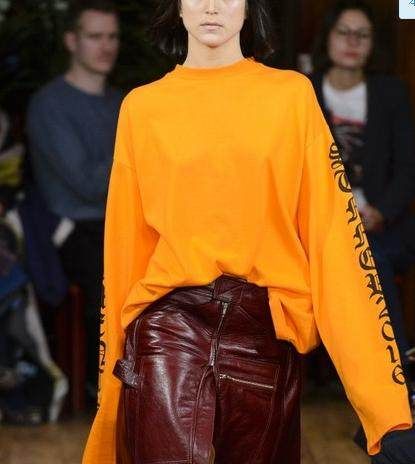 这些颜色的衣服对亚洲女人一点都不友好 买的时候一定要谨慎