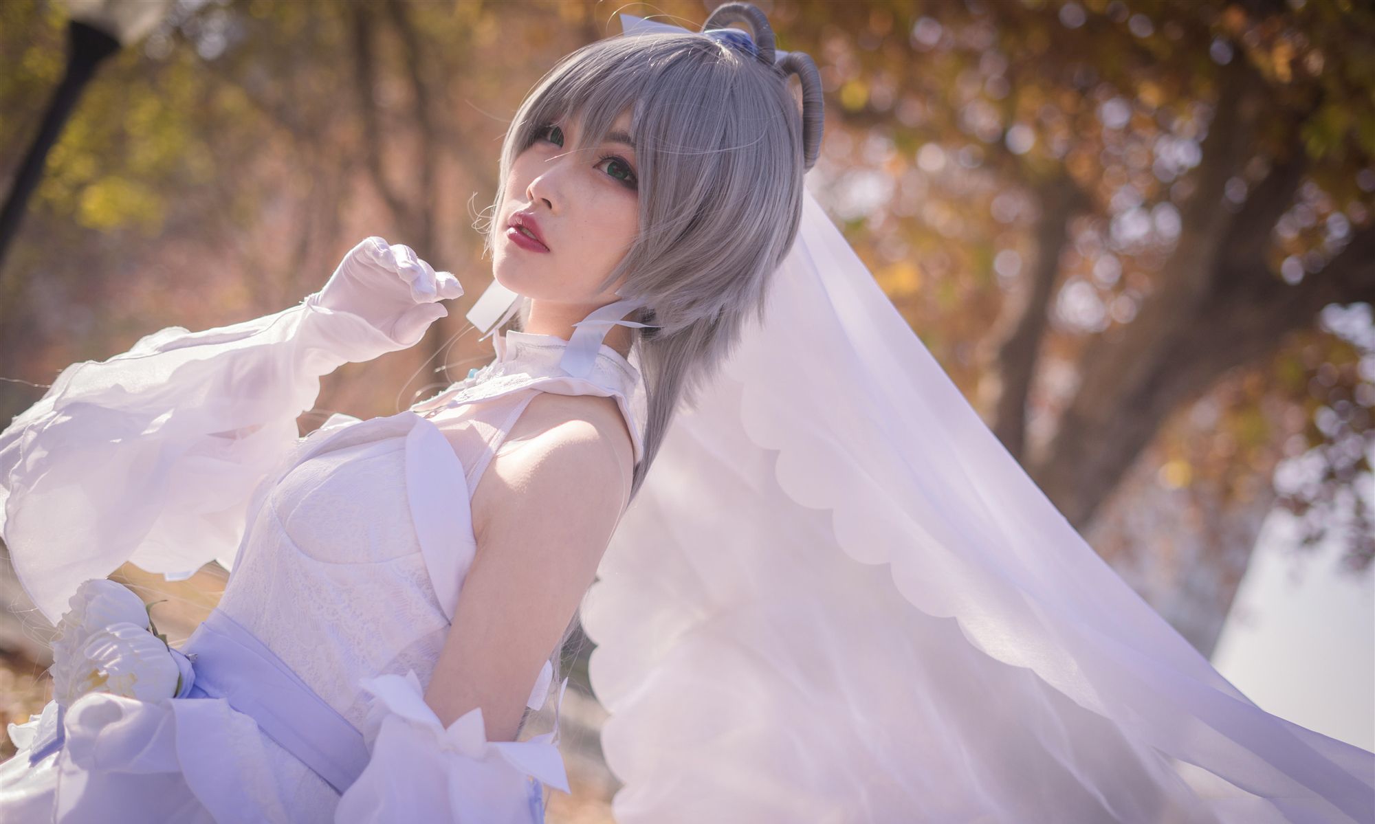 vocaloid:洛天依花嫁cos,童年女神也长大了,锦衣卫何在?