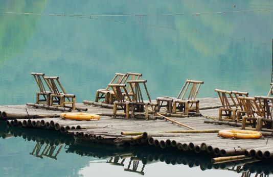 白马涧龙池景区 位于苏州天平山的北侧 是一个休闲的好去处