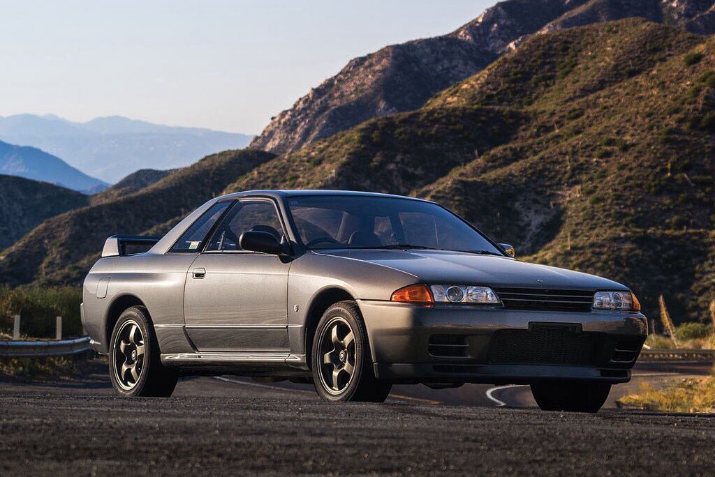 1989款日产skyline gt-r r32!配2.6升双涡轮增压引擎,280马力