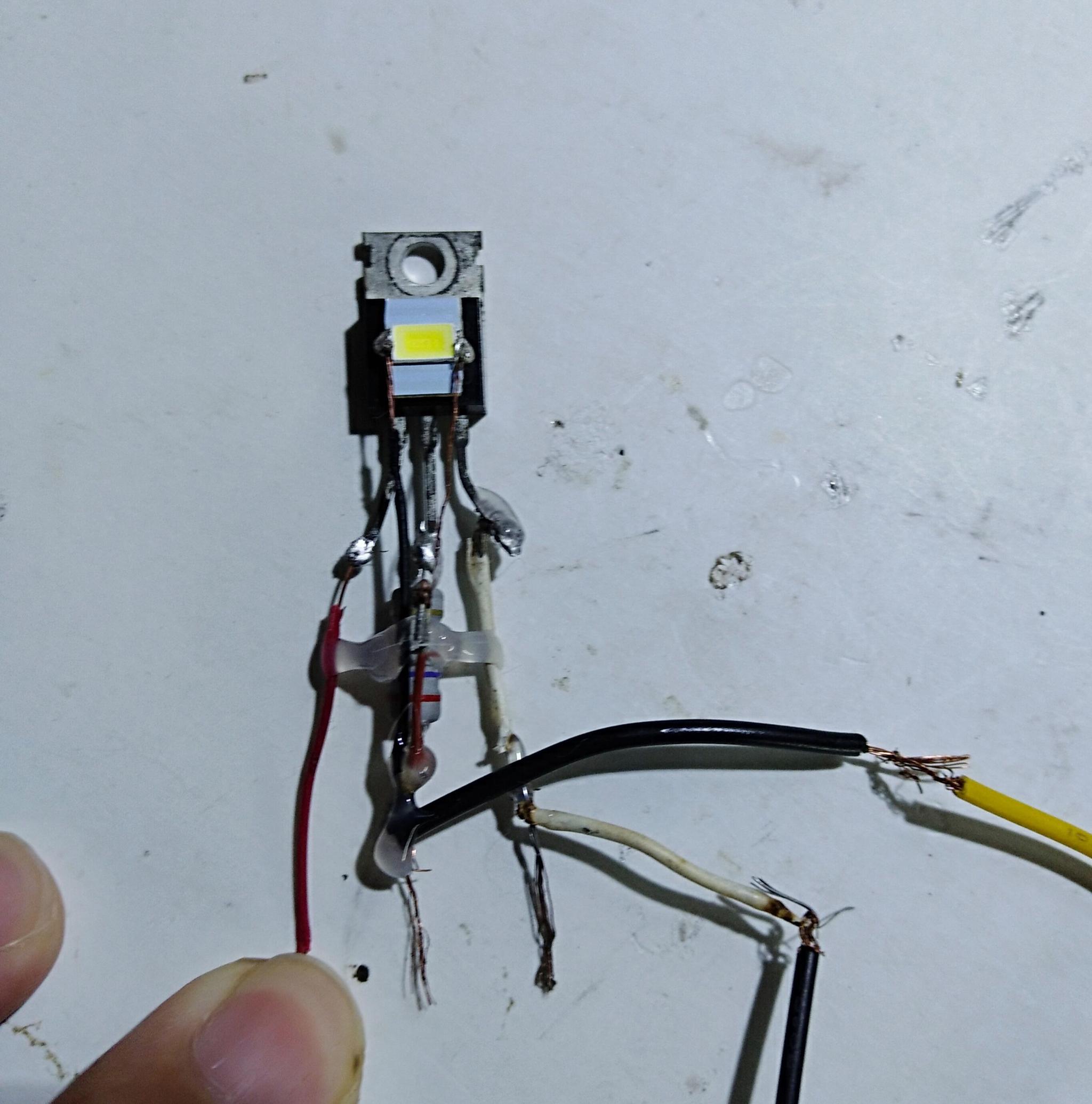 用场效应管制作触摸开关(有电路图)