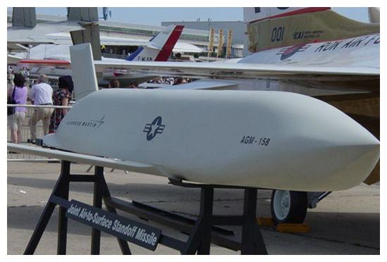 agm-158c反舰导弹由agm-158联合防区外空地导弹改进而来,由于有例可循