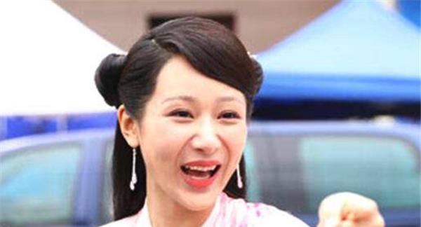 同样是大笑林心如丑赵丽颖丑杨紫丑而她是好看