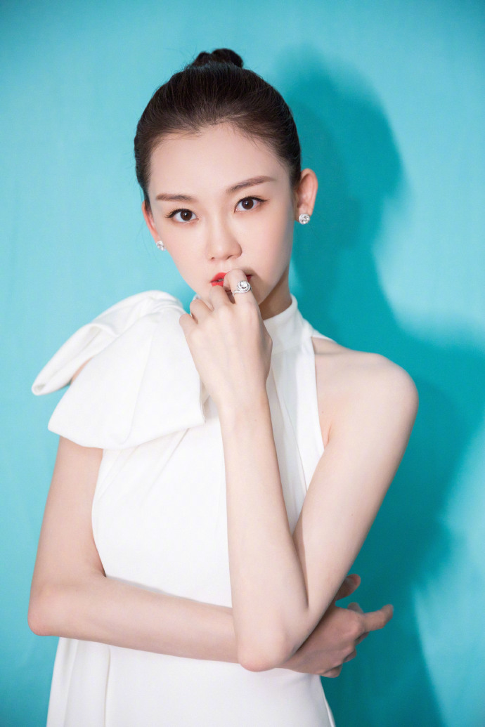 白裙|性感|苗苗_新浪新闻