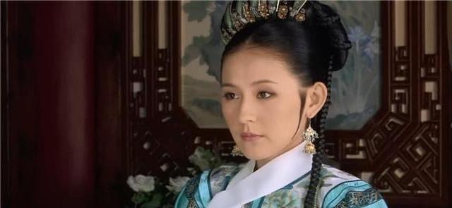 甄嬛传:皇上宠爱叶澜依,并不是因为她像华妃,而是像这个人!