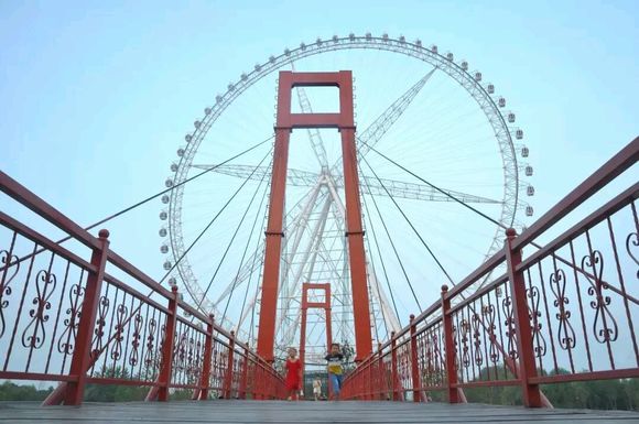 安徽最高摩天轮(已营业的)——140米"阜阳之星"摩天轮