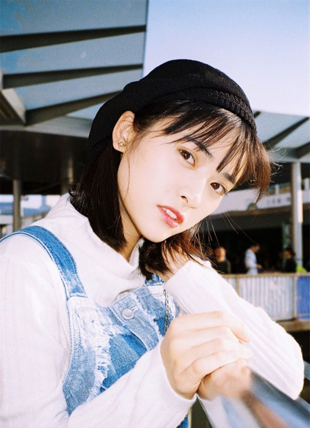 拥有初恋少女脸的沈月小可爱