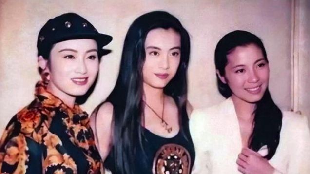 明星经典合影:张国荣,张曼玉,周星驰,李嘉欣,张敏,王祖贤