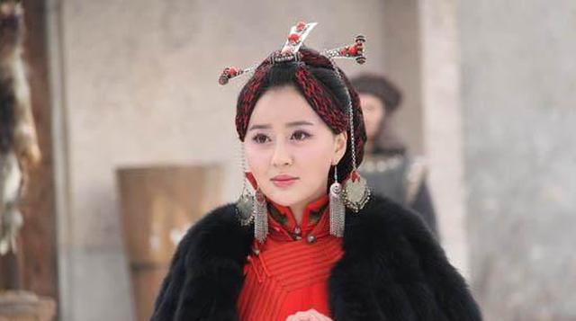 娜木钟来自于蒙古阿霸垓部落的博尔济吉特氏家族,生年不详,父亲是阿霸