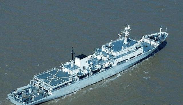 "竺可桢"号远洋综合调查测量船华罗庚号试验舰(弦号:892),是中国909