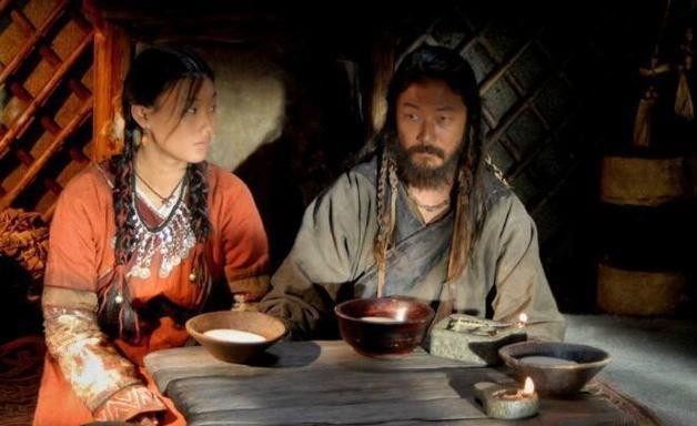 铁木真最爱的女人, 刚结婚即被掳走, 重新夺回却怀上别人的骨肉