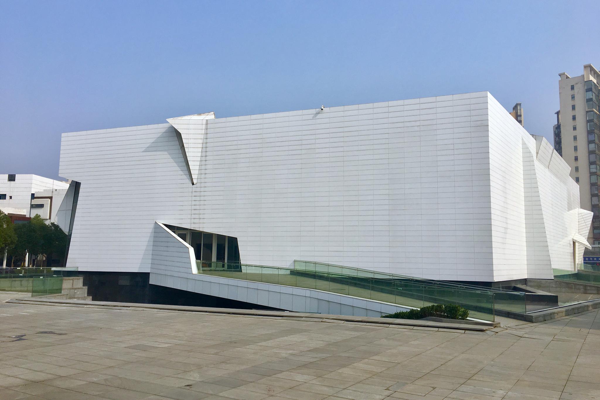 合美术馆(武汉 洪山区野芷湖西路16号创意天地)