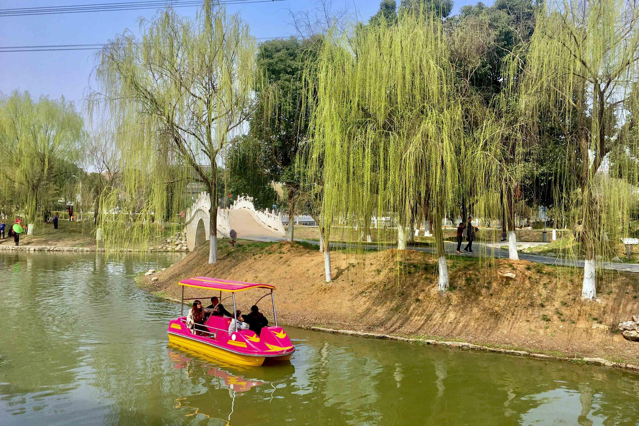 谭鑫培公园小景【湖北武汉 江夏区】