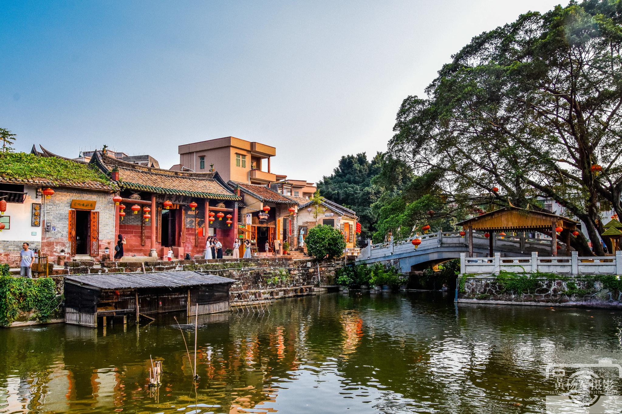 1 / 7 南社明清古村落位于东莞市茶山镇南社村,是岭南地区保存较为