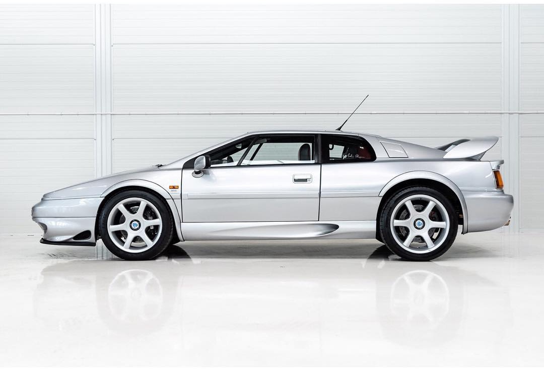 2001款路特斯esprit v8 se!搭载3.5升v8引擎,350马力!