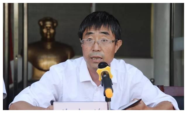 石楼中学举行2020届学生高考备考誓师大会