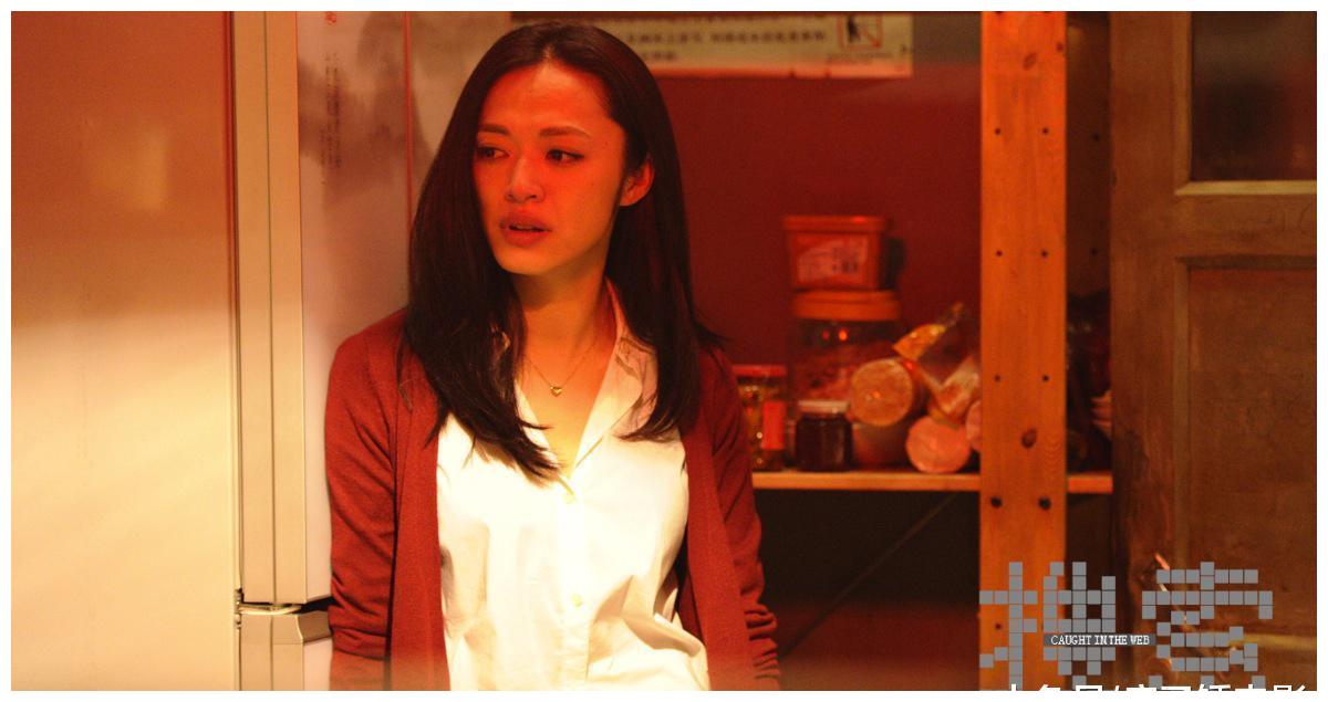 凭着新闻主编的敏锐嗅觉,陈若兮也想凭借这难得的素