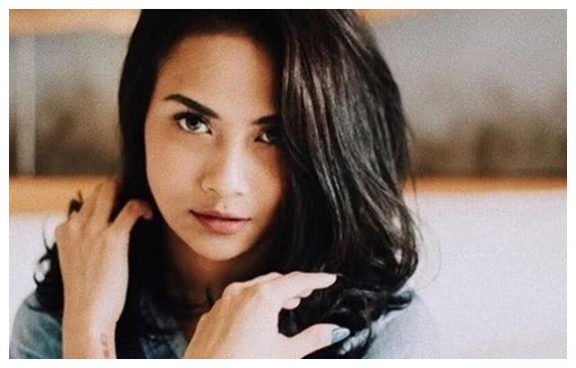 女星有偿服务被判入狱5个月,每次上厕所都被22名狱友围观