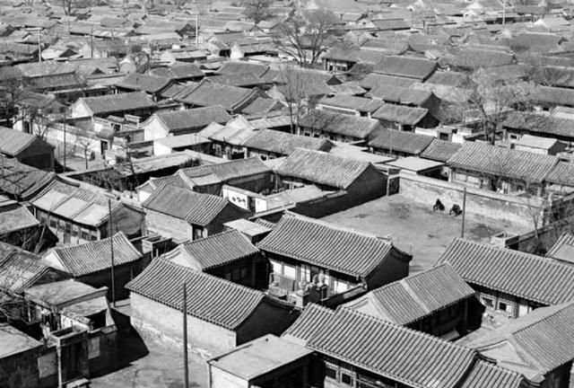 珍藏黑白老照片 1945年的老北京四合院_高清图集_新浪网