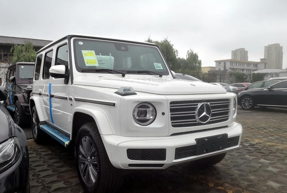 2019款奔驰g500实拍:它是一台需要加价40万的奔驰越野车!