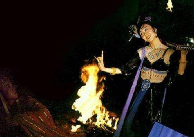 86版电视剧西游记作曲许镜清黑狐之舞表演韩凤霞