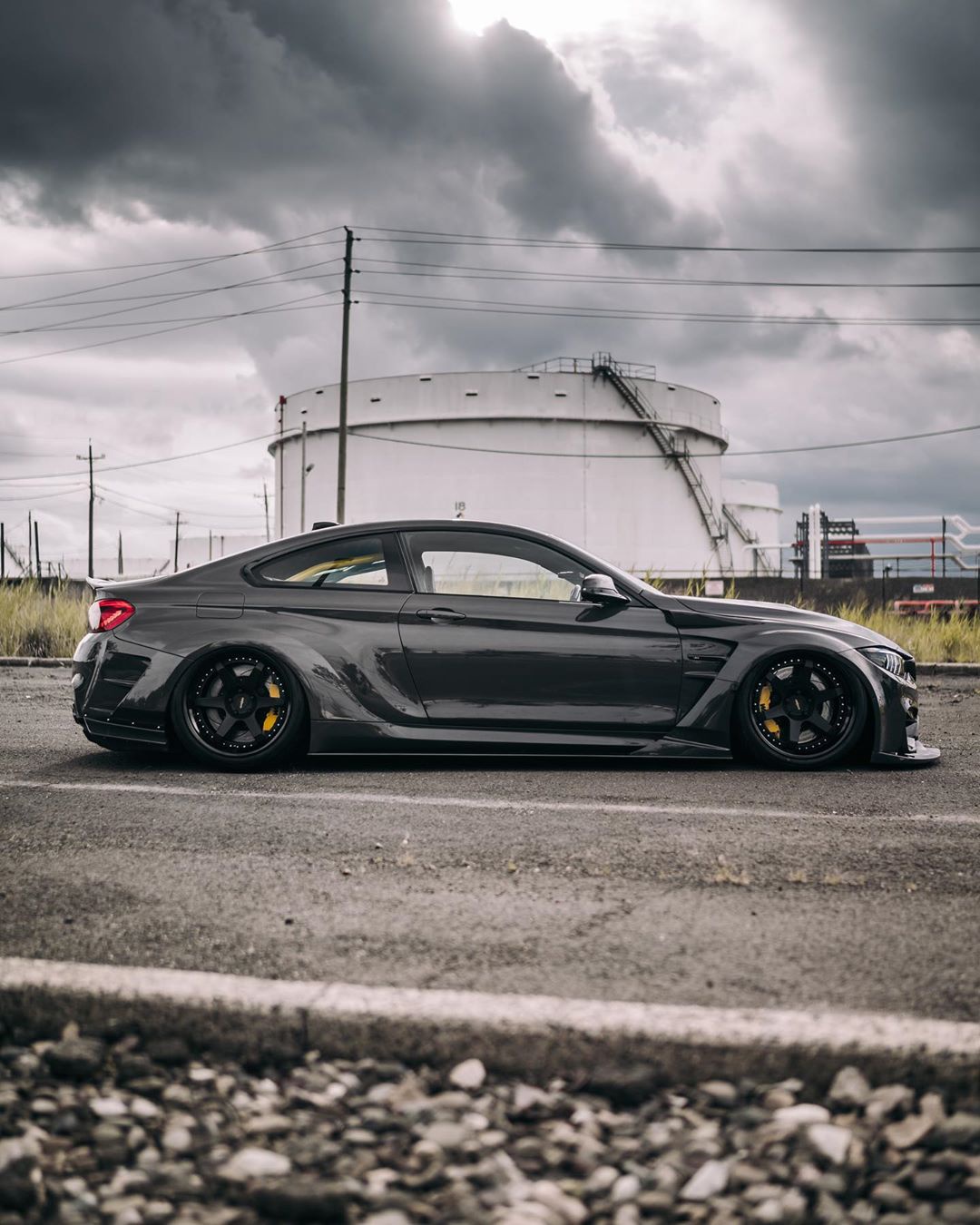 宝马m4改装超宽体套件,霸气的黑武士姿态!_高清图集_新浪网