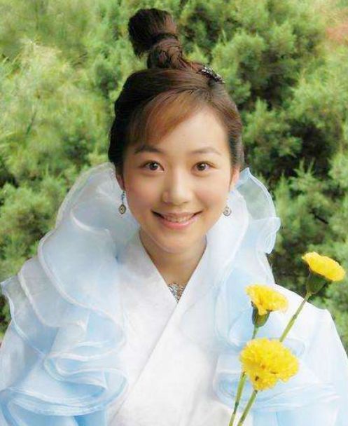 中韩雪扮演的铁扇公主照片,当时的韩雪正值颜值巅峰,很多人童年记忆中
