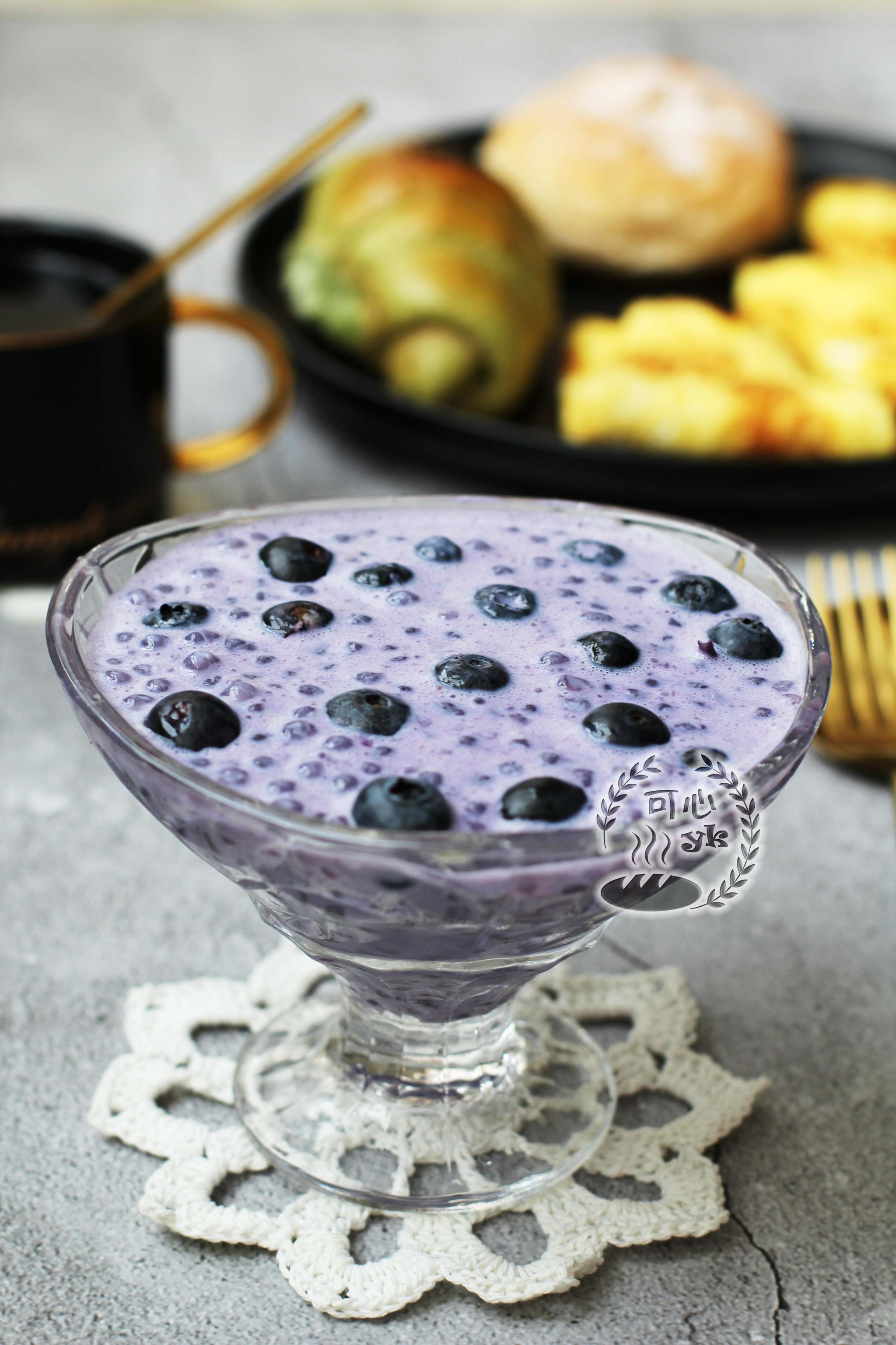 抹茶面包卷,肉桂苹果小餐包,鸡蛋饼,蓝莓西米露,蔓越莓,咖啡