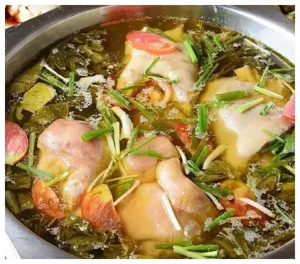 酸菜蹄花汤火锅