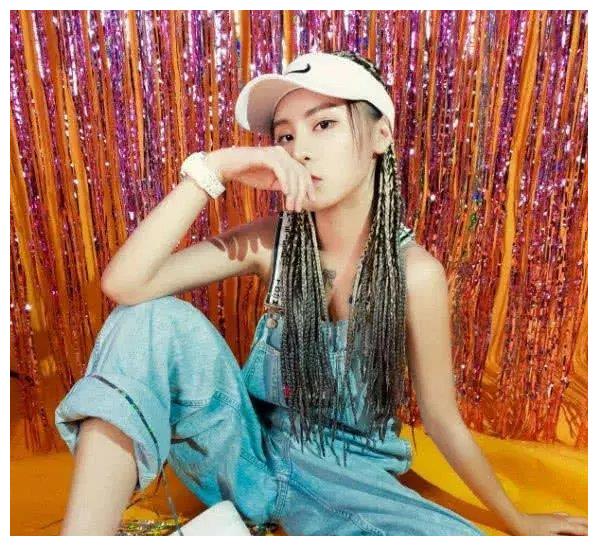 还记得《变形计》的"舞媚娘"吗如今变成好学生,回归正常生活