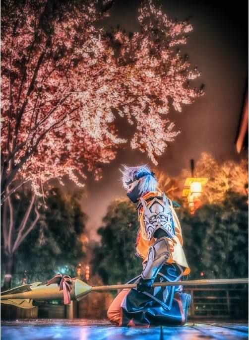 王者荣耀赵云cosplay红光罩起困龙飞征马冲开长坂围