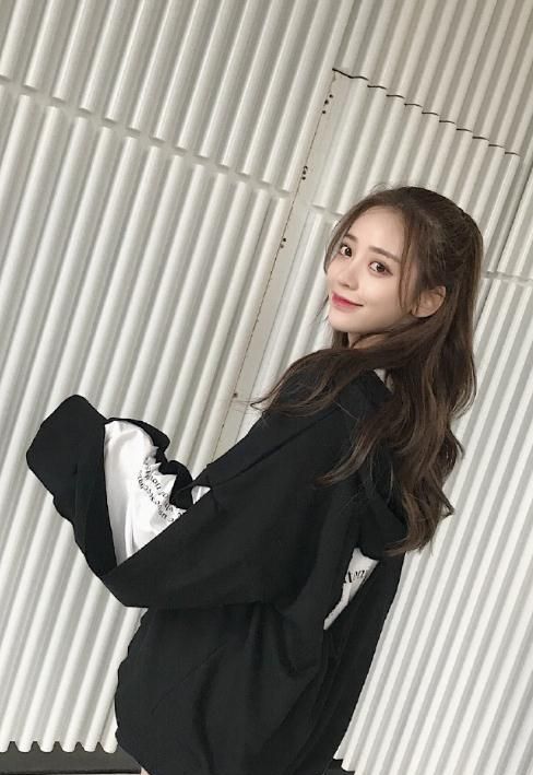 网红焦可然镜湖水如月耶溪女似雪