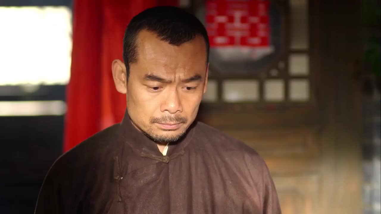 大少奶奶叫人收尸首再把九儿请回来往后就靠罗汉大哥一人了