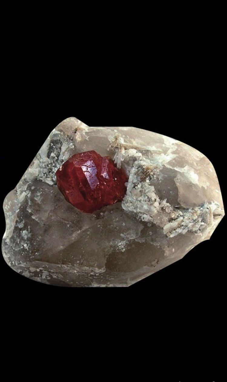 石榴石原矿,原石,石榴石晶体!各种宝石出生!