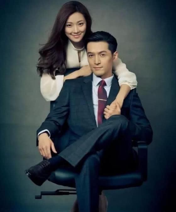 菅纫姿爆料胡歌拍吻戏,耳朵根都要红了,胡歌用7字表露心声__财经头条