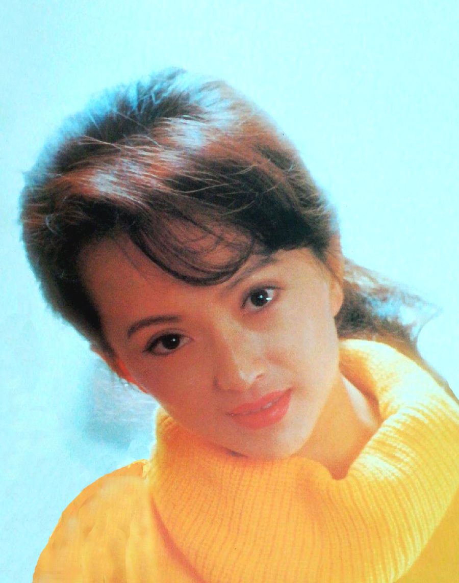 李勇勇,12张老照片,30年前的挂历美人,清秀妩媚柔情似水