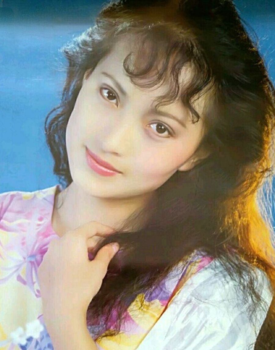 李勇勇,12张老照片,30年前的挂历美人,清秀妩媚柔情似水