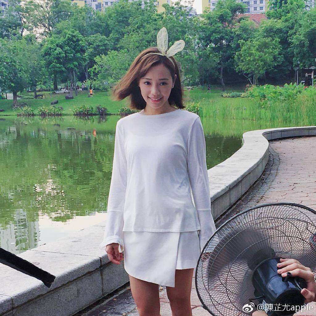 香港美女演员陈芷尤迷人写真美照欣赏_高清图集_新浪网