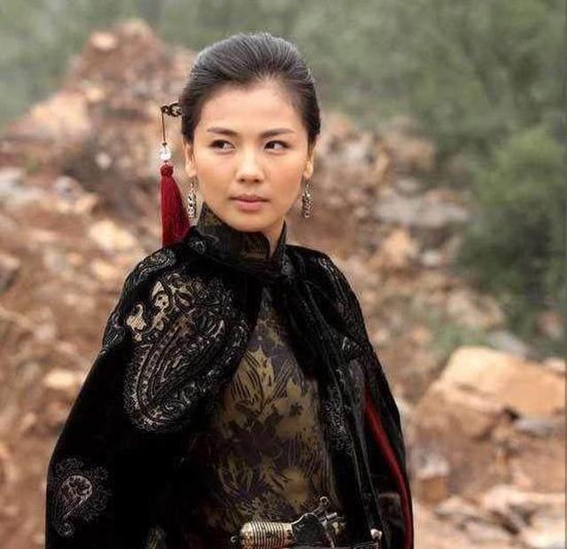 东北第一美女土匪,被擒获后张学良放了他,张作霖枪下留人|张素贞