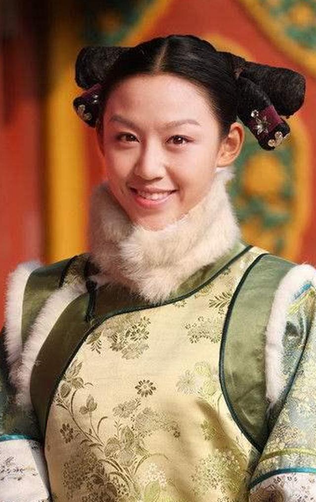 她是《甄嬛传》安陵容的贴身丫鬟宝娟,现实中网友表示认不出!