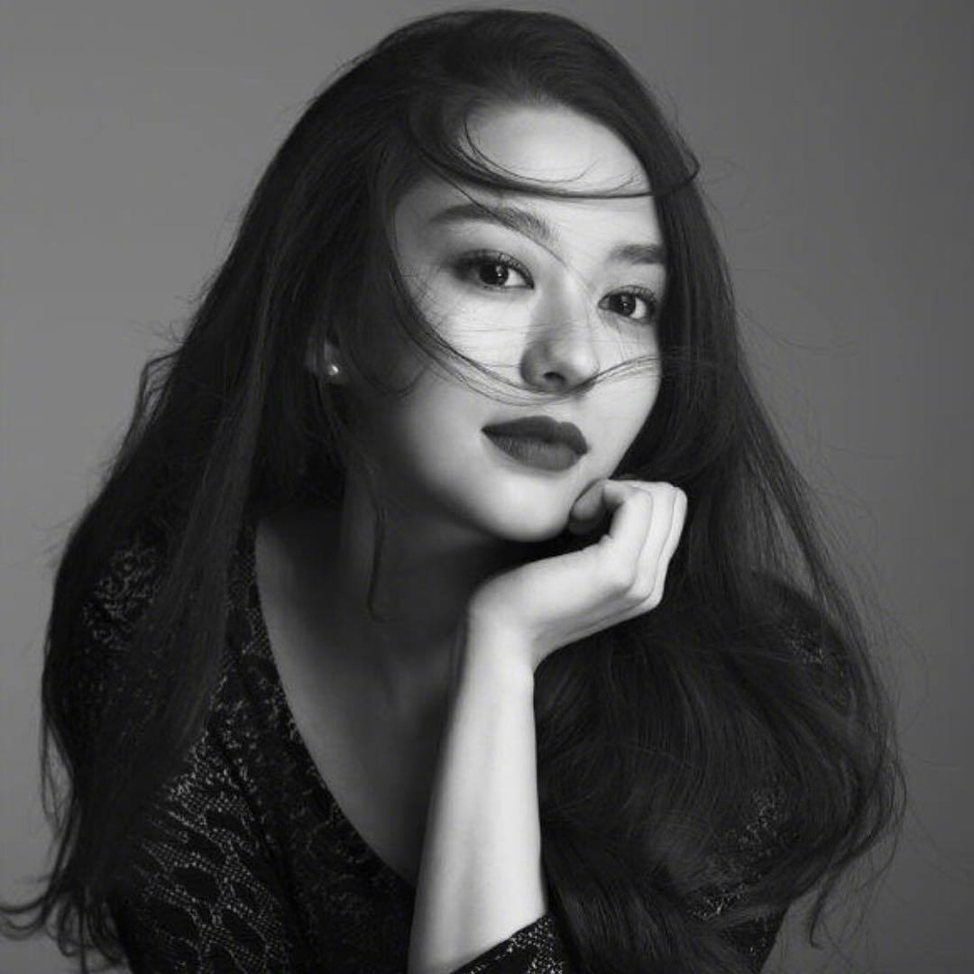 郎朗在法国大婚,现场热吻新娘,爱丽丝罕见写真曝光,样子超美