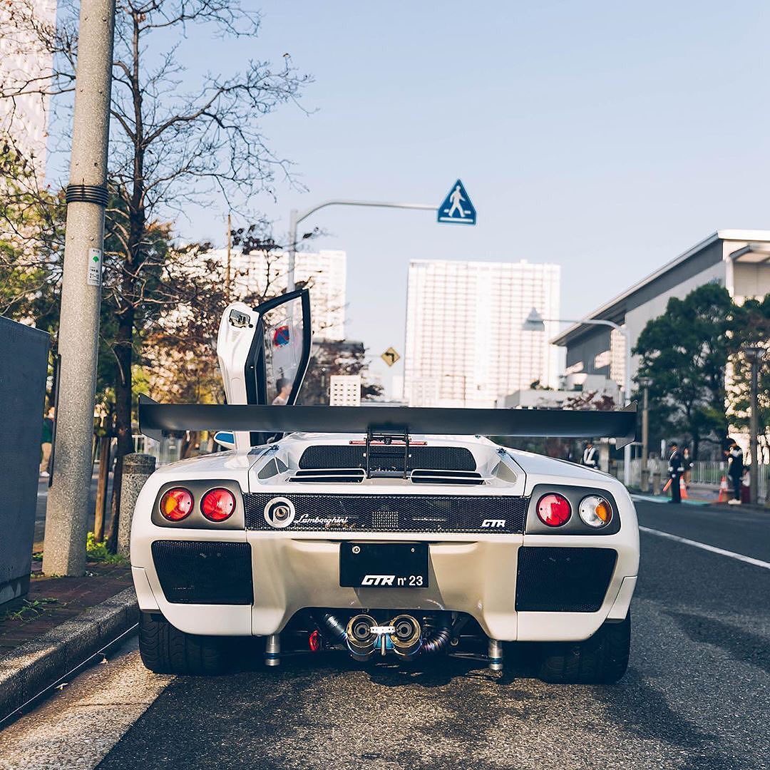23铭牌的兰博基尼diablo gtr!