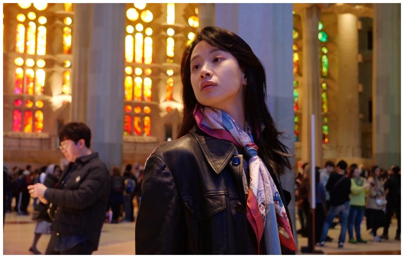 李梦微博晒游客照 清新文字气质满满