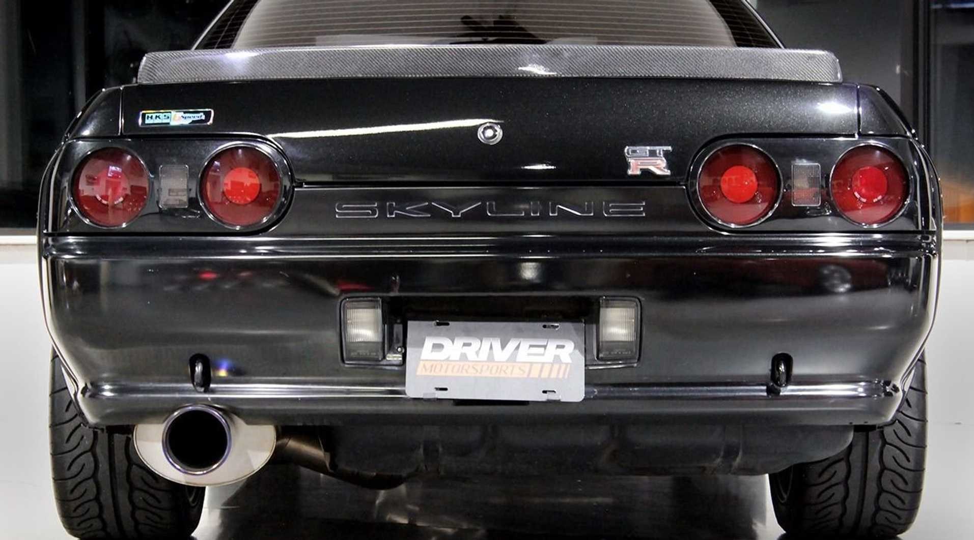 一辆花重金改装的1990款r32日产skyline Gt R 配2 7升rb26引擎 一辆花重金改装的1990款r32日产skyline Gt R 配2 7升rb26引擎