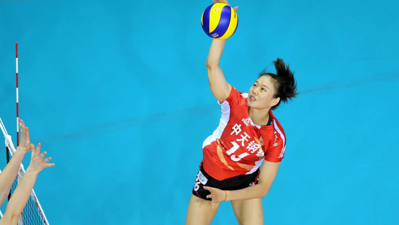 女排队员张常宁获先锋运动员称号惹争议网友为龚翔宇鸣不平