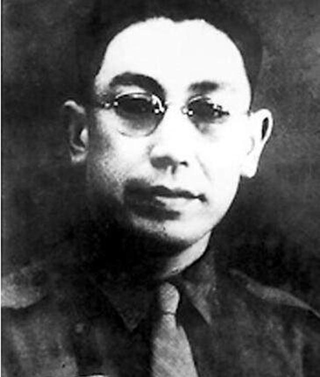 他是隐蔽战线红色间谍,谋害恩师,多次提出恢复党籍遭到拒绝!